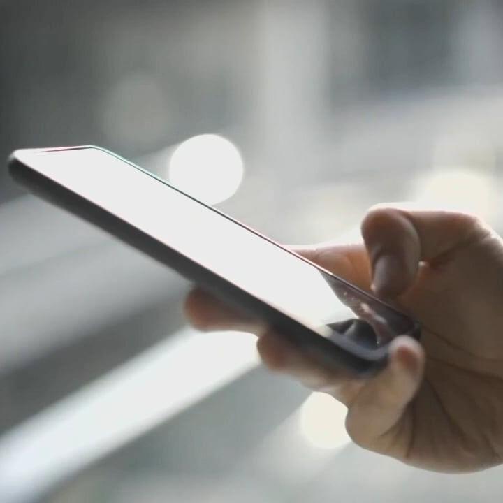 Battery or new phone? How to decide before the iPhone 17 hits shelves